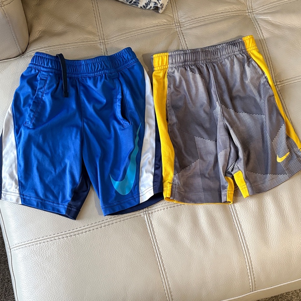 Nike boys Shorts Set of 2